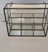Vitrine kastje messing