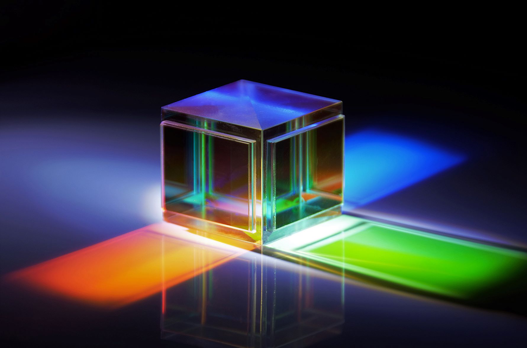 3 side prism with rectangle projection 1700x1100.jpg