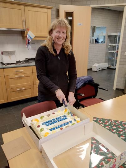 Marian Kusters 12½ jaar in dienst.